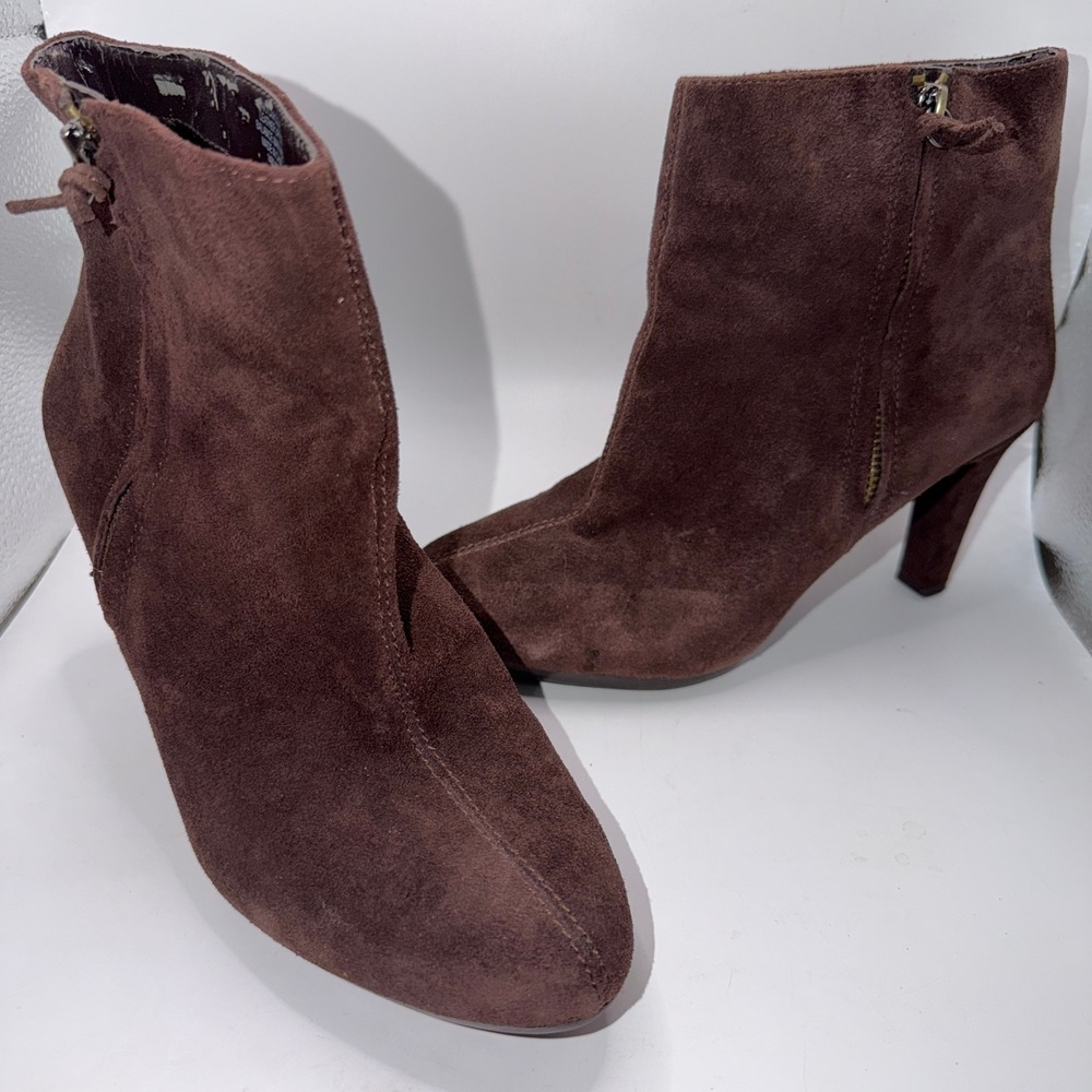AK Anne Klein 7.5M Brown Suede Caroline Ankle Boots Dark Academia Minimalist
